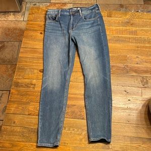 Old Navy Rockstar super skinny jeans